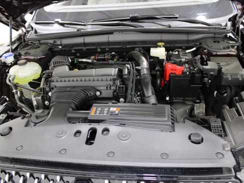Used 2025 Lincoln Nautilus Reserve AWD/4WD image 35