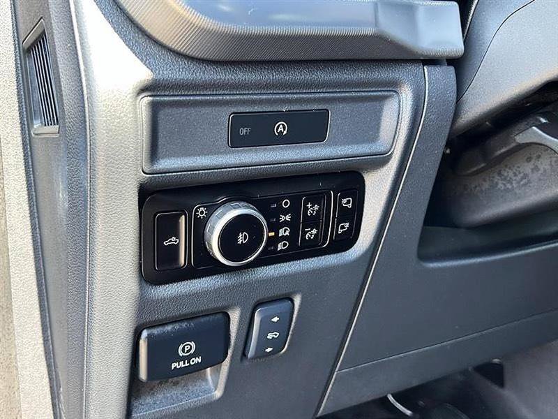 Used 2025 Ford F150 Lariat w/ Equipment Group 502A High AWD/4WD image 32