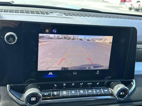 Used 2024 Chevrolet Colorado LT w/ LT Convenience Package III image 14