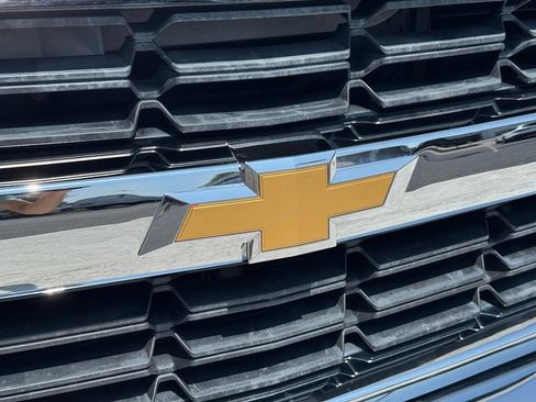 Used 2017 Chevrolet Silverado 1500 LT w/ All Star Edition AWD/4WD image 8