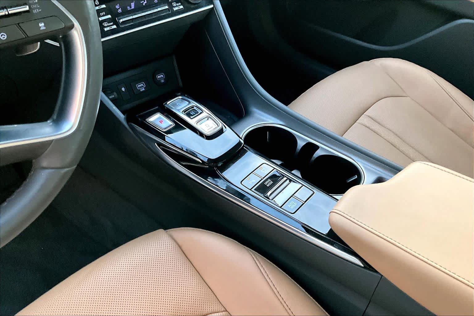 Used 2021 Hyundai Sonata Limited FWD image 13