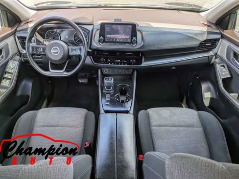 Used 2021 Nissan Rogue SV FWD image 18