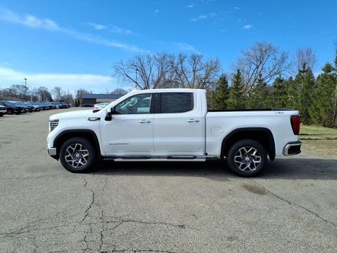 New 2026 GMC Sierra 1500 SLT w/ SLT Premium Plus Package AWD/4WD image 7