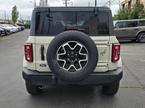 New 2026 Ford Bronco Outer Banks AWD/4WD image 4