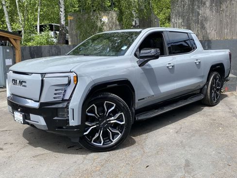 Used 2025 GMC Sierra EV Denali AWD/4WD image 1