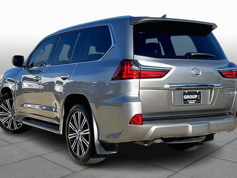 Used 2020 Lexus LX 570 4WD w/ Luxury Package image 11
