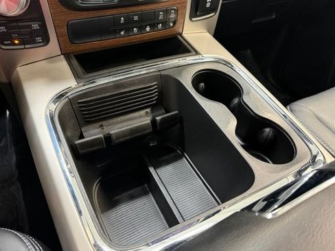 Used 2018 RAM 1500 Laramie w/ Convenience Group AWD/4WD image 28