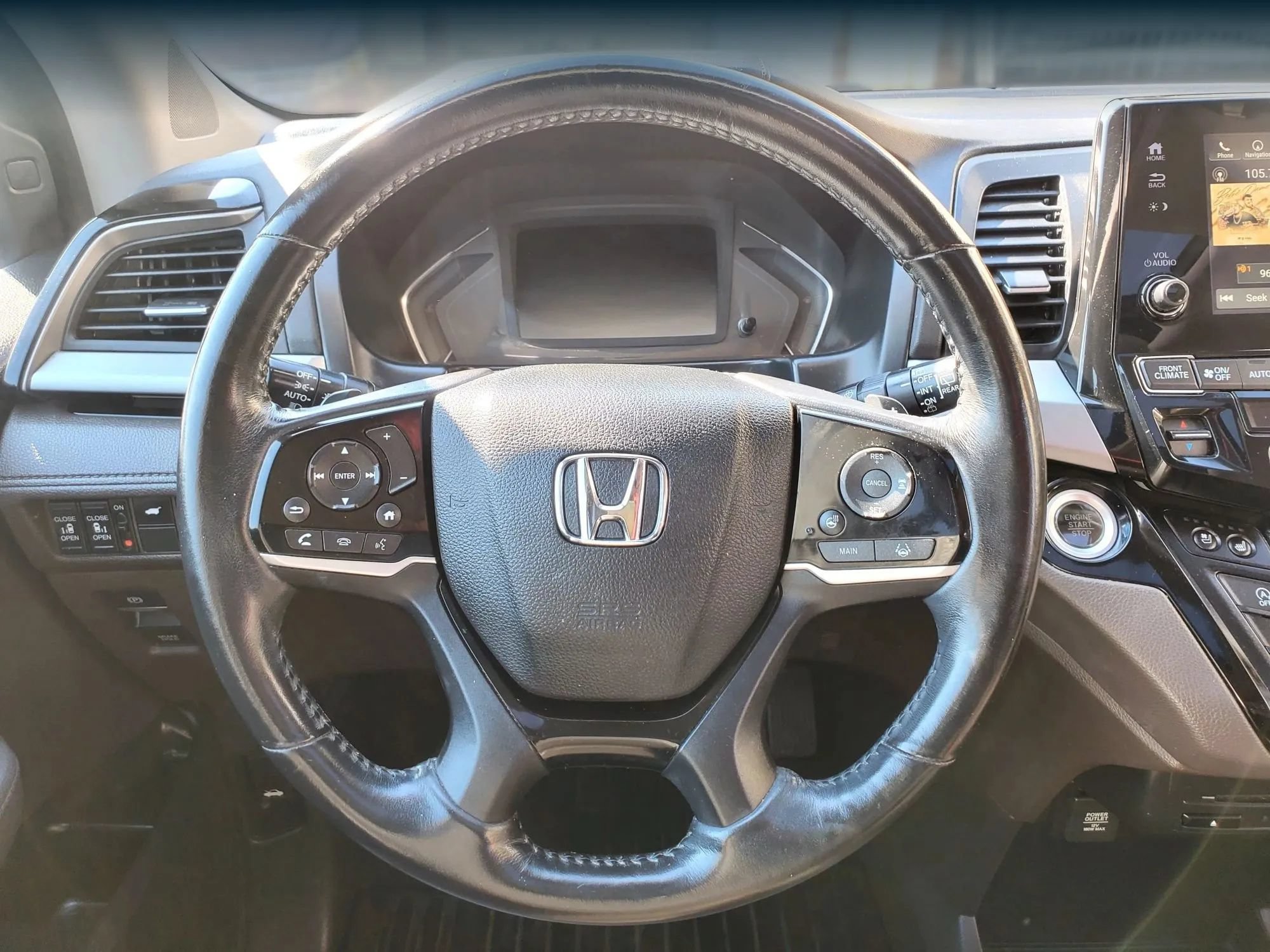 Used 2018 Honda Odyssey Elite image 42