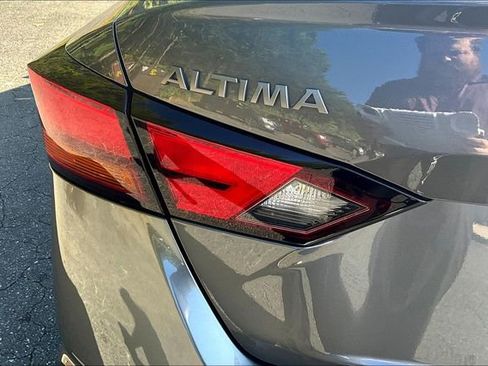 Used 2025 Nissan Altima 2.5 S image 23