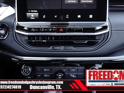 New 2026 Jeep Compass Latitude image 21