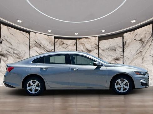 Used 2024 Chevrolet Malibu LT FWD image 4
