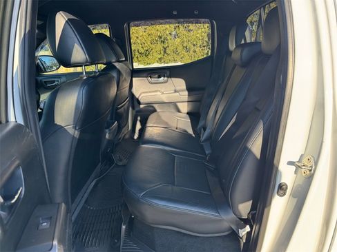Used 2018 Toyota Tacoma TRD Pro image 18