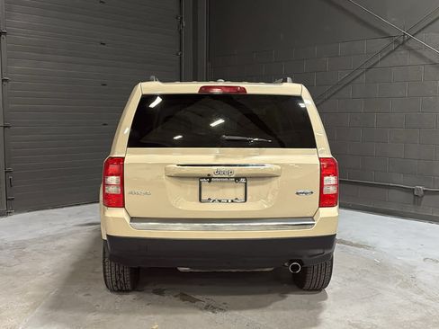 Used 2016 Jeep Patriot High Altitude AWD/4WD image 5