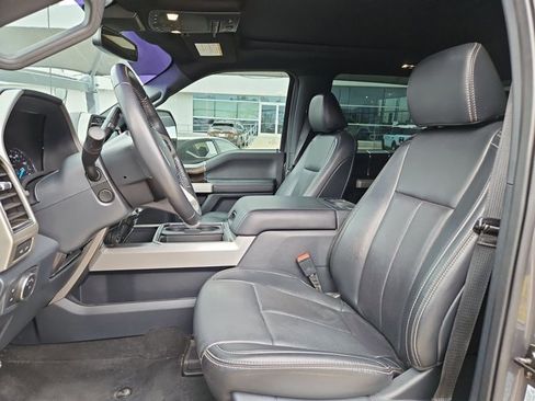 Used 2022 Ford F350 Lariat w/ Black Appearance Package image 15