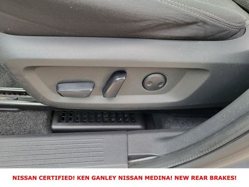 Certified 2023 Nissan Rogue SV image 35