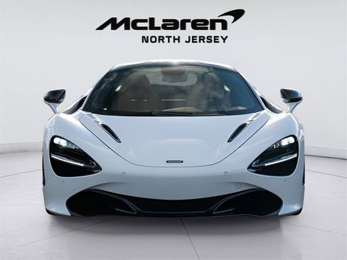 Used 2018 McLaren 720S image 3