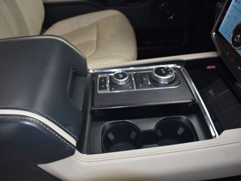 Used 2022 Ford Expedition Max Platinum image 29