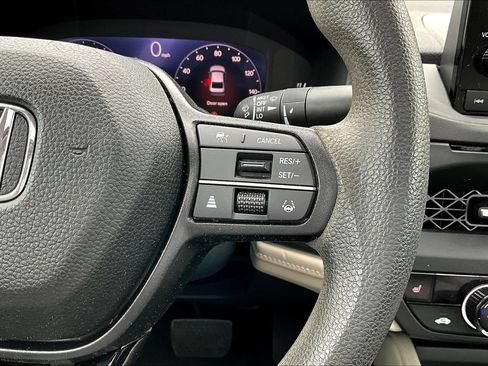 Used 2024 Honda Accord EX image 12