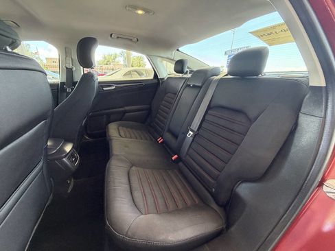 Used 2016 Ford Fusion SE w/ Equipment Group 201A FWD image 14