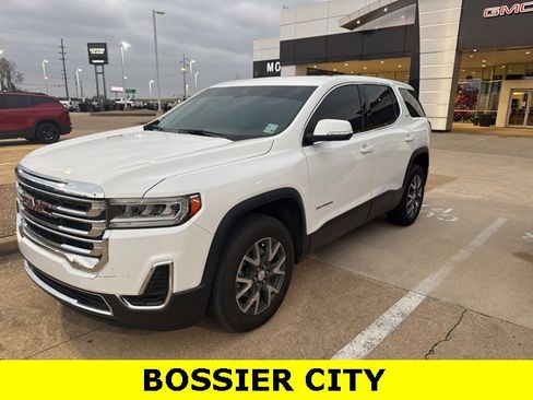 Certified 2023 GMC Acadia SLE w/ LPO, Floor Liner Package image 1