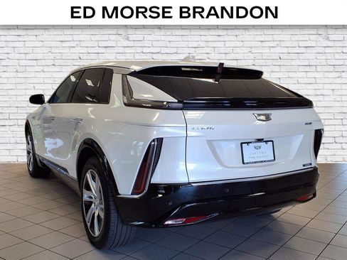 Certified 2024 Cadillac Lyriq Tech w/ Driver Assist Package image 3