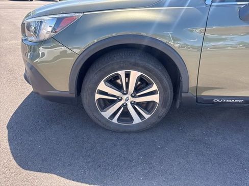 Used 2019 Subaru Outback 2.5i Limited AWD/4WD image 16