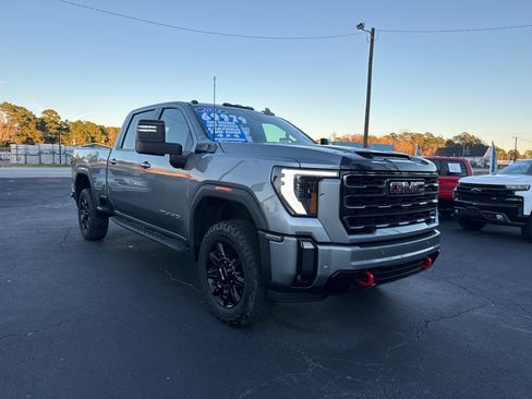 Used 2024 GMC Sierra 2500 AT4 w/ AT4 Premium Plus Package image 7