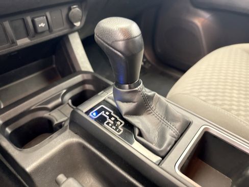 Used 2023 Toyota Tacoma SR AWD/4WD image 16