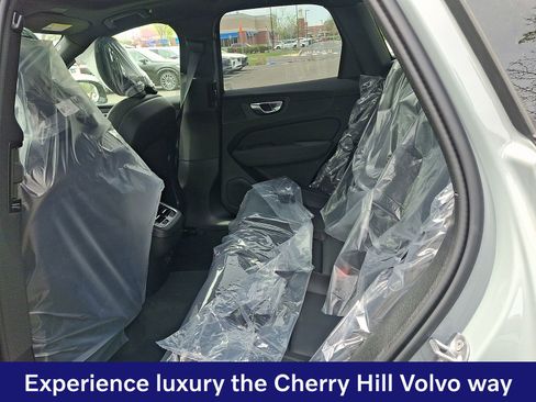 New 2026 Volvo XC60 B5 Ultra w/ Protection Package Premier AWD/4WD image 7