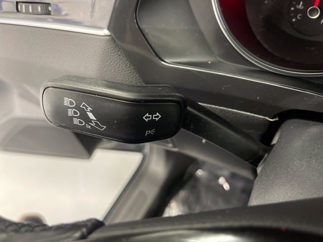 Used 2018 Volkswagen Tiguan SE w/ Panoramic Sunroof Package AWD/4WD image 21