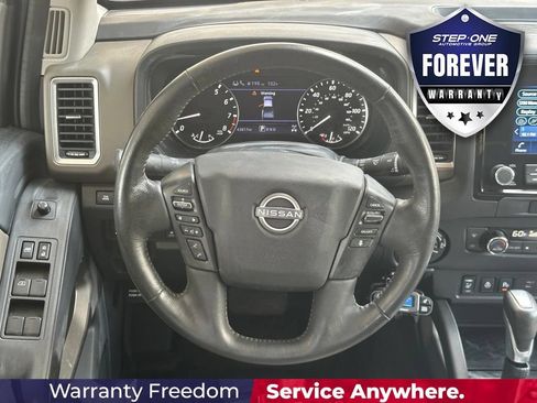Used 2022 Nissan Frontier SV AWD/4WD image 16