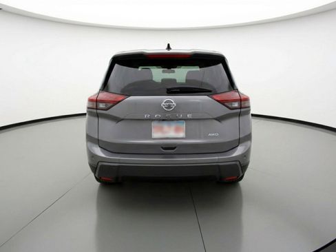Used 2025 Nissan Rogue SV image 7