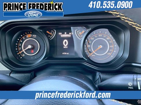 Used 2025 Jeep Wrangler Sport S image 19