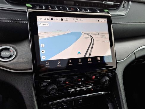 New 2025 Jeep Grand Cherokee Limited w/ Trailer Tow Package image 12