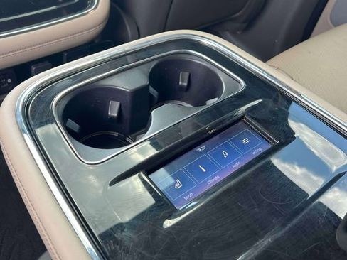 Used 2022 Lincoln Navigator Reserve AWD/4WD image 15