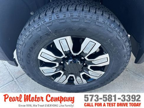New 2026 GMC Sierra 2500 Denali w/ Snow Plow Prep/Camper Package AWD/4WD image 9