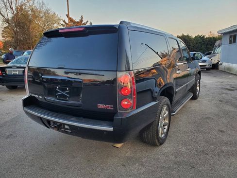 Used 2013 GMC Yukon XL Denali image 8