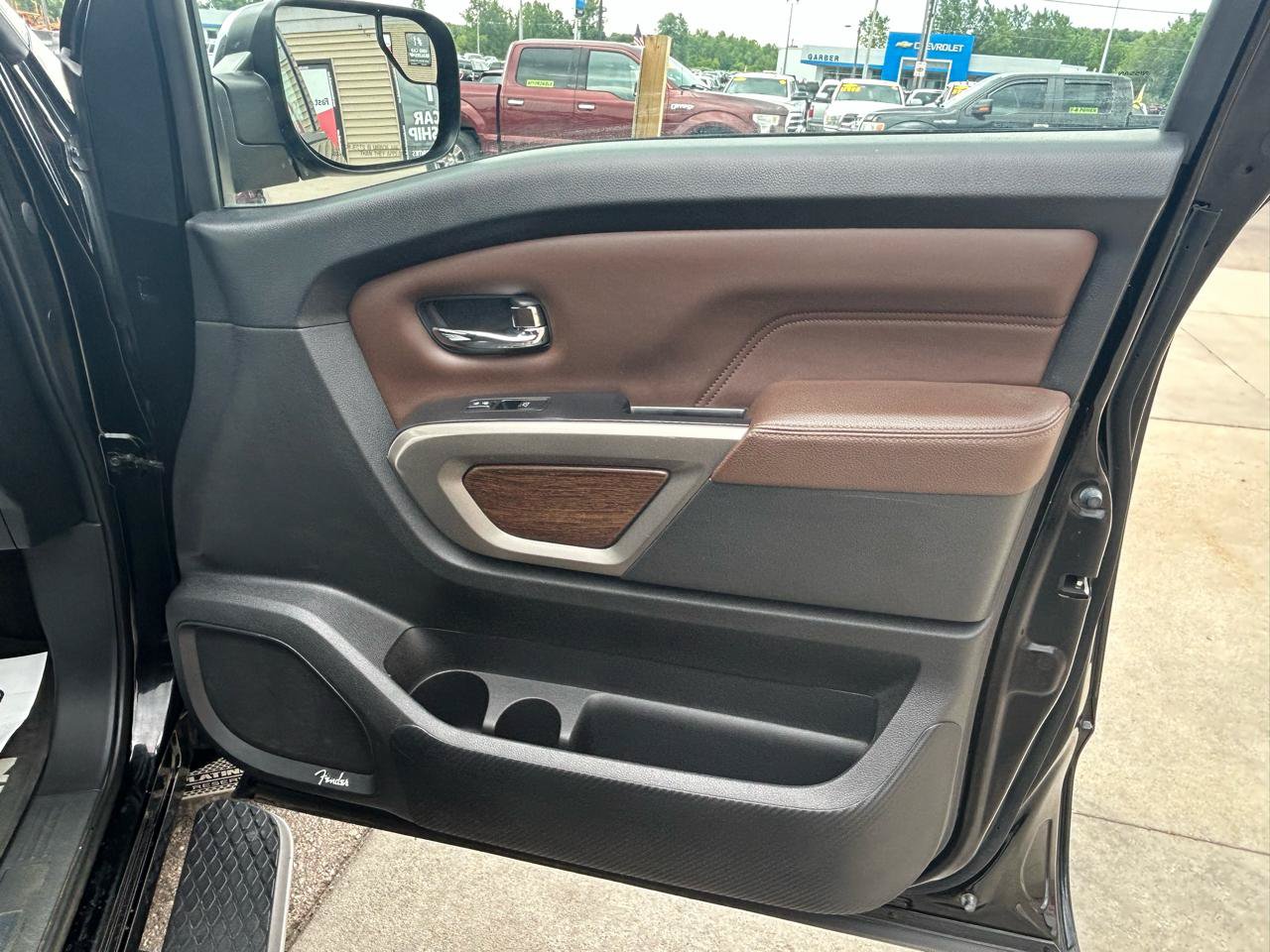 Used 2021 Nissan Titan Platinum Reserve w/ Moonroof Package AWD/4WD image 16