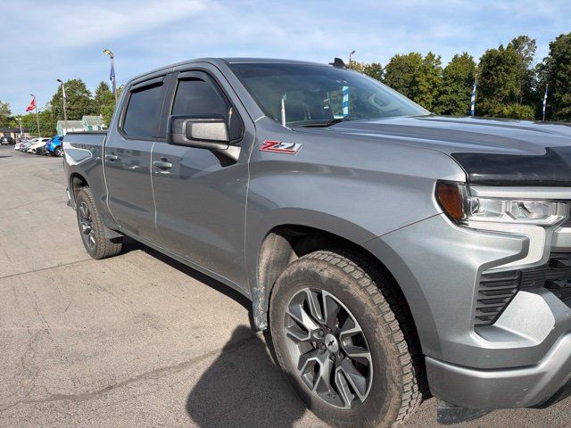 Used 2023 Chevrolet Silverado 1500 RST AWD/4WD image 2