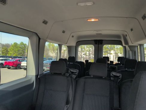 Used 2018 Ford Transit 350 XLT image 11