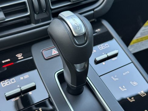 New 2026 Porsche Macan S image 25