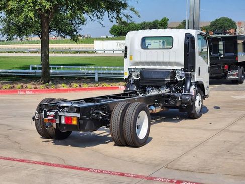New 2025 Chevrolet Low Cab Forward RWD image 12