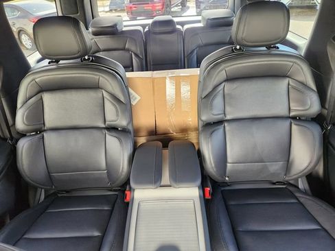 New 2026 Lincoln Navigator Reserve w/ Jet Appearance Package AWD/4WD image 14