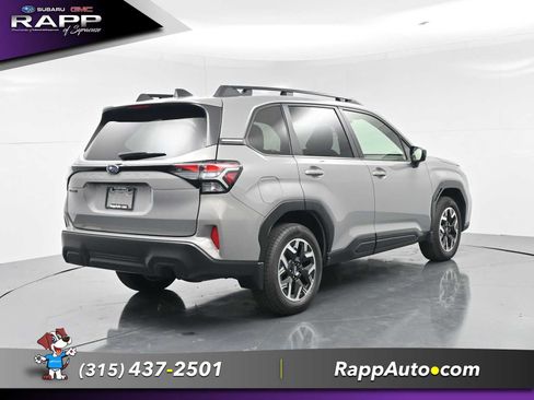 Used 2025 Subaru Forester Premium AWD/4WD image 30
