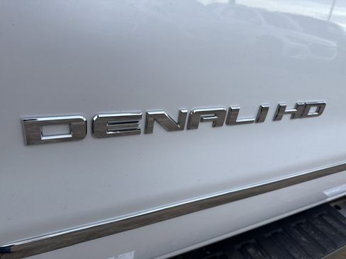 Used 2019 GMC Sierra 2500 Denali w/ Duramax Plus Package image 13