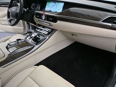 Used 2019 Genesis G90 5.0 Ultimate image 19