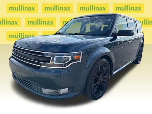 Used 2016 Ford Flex Limited w/ Equipment Group 303A AWD/4WD image 11
