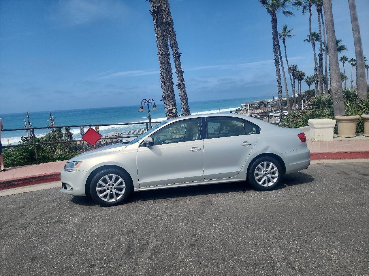 Used 2012 Volkswagen Jetta SE FWD image 11