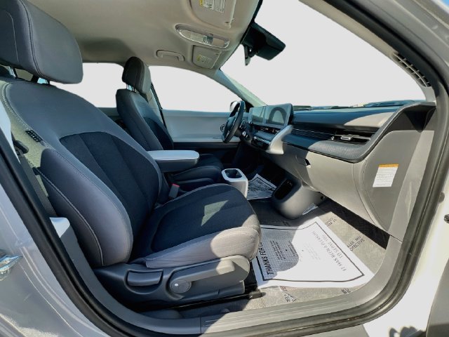 Used 2024 Hyundai Ioniq 5 SEL RWD image 27