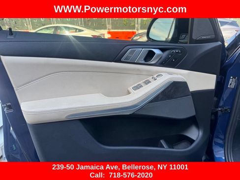 Used 2021 BMW X7 xDrive40i w/ M Sport Package AWD/4WD image 22